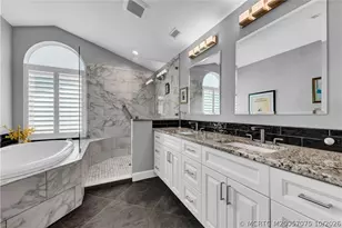 2024 NW Laurel Oak Ln, Palm City, FL 34990 - Photo 17