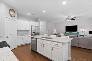 7521 SW Harbor Cove Dr, Stuart, FL 34997 - Photo 13