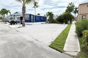 549 Nettles Blvd, Jensen Beach, FL 34957 - Photo 1