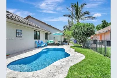4161 NW 6th Street, Deerfield Beach, FL 33442 - Photo 17