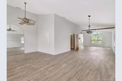 4161 NW 6th Street, Deerfield Beach, FL 33442 - Photo 5