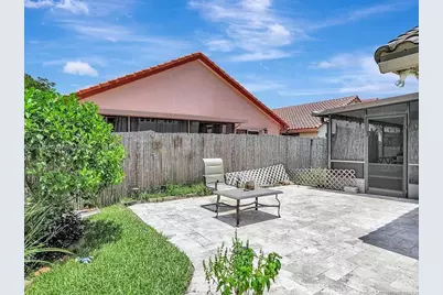 4161 NW 6th Street, Deerfield Beach, FL 33442 - Photo 15