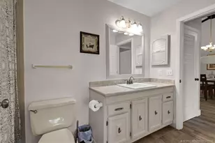 3303 SE Sandpiper Cir, Port Saint Lucie, FL 34952 - Photo 27
