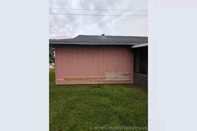 1689 SE Floresta Drive, Port Saint Lucie, FL 34983 - Photo 47