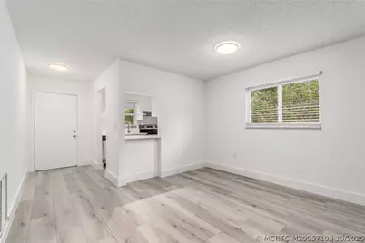 644 SW Cleveland Avenue #6, Stuart, FL 34994 - Photo 5