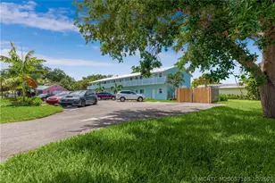 644 SW Cleveland Ave, Stuart, FL 34994 - Photo 1