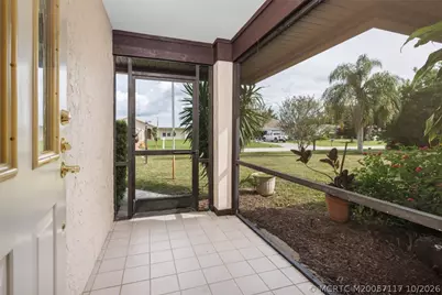 160 SE Duxbury Avenue, Port Saint Lucie, FL 34983 - Photo 5