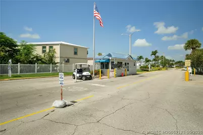 1027 Nettles Boulevard, Jensen Beach, FL 34957 - Photo 45