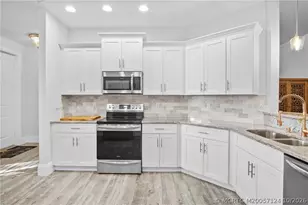 965 SW Flora Belle Ln, Stuart, FL 34994 - Photo 11