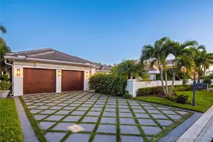 3220 W Channel Cir, Jupiter, FL 33477 - Photo 3