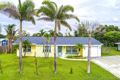 1357 SE Oakmont Lane SE, Port Saint Lucie, FL 34952 - Photo 1