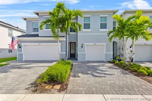 1810 SE Ocean Cove Way, Stuart, FL 34996 - Photo 1