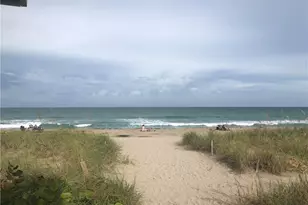 86 NE Ocean Breeze Dr, Jensen Beach, FL 34957 - Photo 29