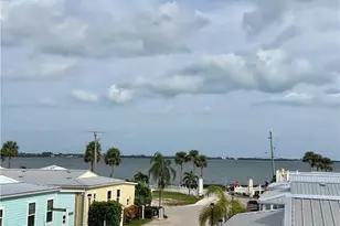 86 NE Ocean Breeze Dr, Jensen Beach, FL 34957 - Photo 13