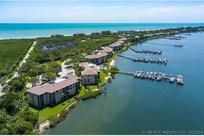 4680 NE Sandpebble Trace #302, Stuart, FL 34996 - Photo 7