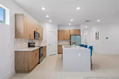 7030 SE Park Trace Drive, Stuart, FL 34997 - Photo 21