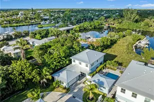4659 SE Manatee Way, Stuart, FL 34997 - Photo 3