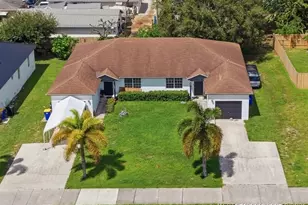 2593 SE Indian St, Stuart, FL 34997 - Photo 13