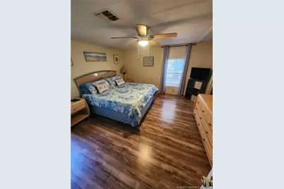 7937 SE Continental Drive, Hobe Sound, FL 33455 - Photo 9