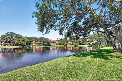 6070 SE Martinique Drive #202, Stuart, FL 34997 - Photo 5