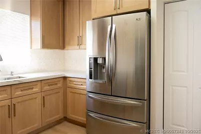 356 Grove Isle Circle, Vero Beach, FL 32962 - Photo 7