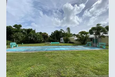 603 Tahiti Way NE, Jensen Beach, FL 34957 - Photo 15