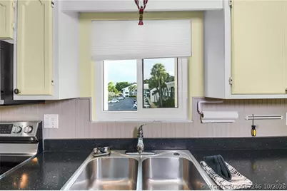 175 SE Saint Lucie Boulevard #B82, Stuart, FL 34996 - Photo 21