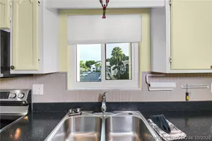 175 SE Saint Lucie Blvd, Stuart, FL 34996 - Photo 21