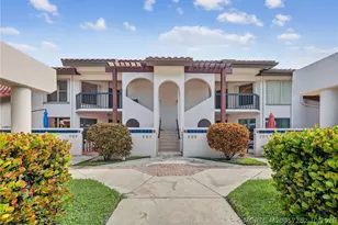 6110 SE Martinique Dr, Stuart, FL 34997 - Photo 1