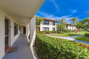 541 SW South River Dr, Stuart, FL 34997 - Photo 5