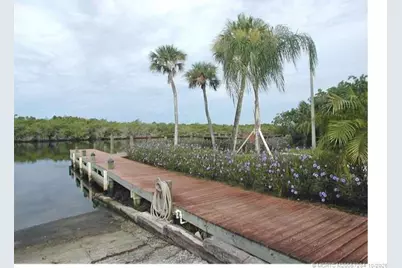 31 SW South River Drive #104, Stuart, FL 34997 - Photo 35