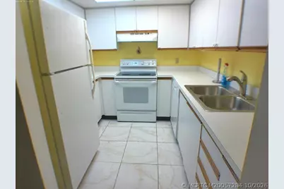 31 SW South River Drive #104, Stuart, FL 34997 - Photo 3