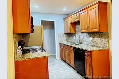 11881 Sturbridge Ln Lane, Wellington, FL 33414 - Photo 5