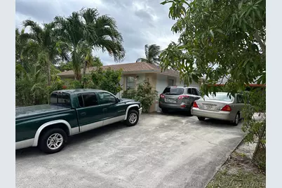 702 SW 7th Street SW, Delray Beach, FL 33444 - Photo 1