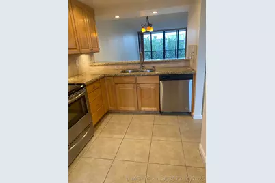 17 Royal Palm Way #305, Boca Raton, FL 33432 - Photo 3