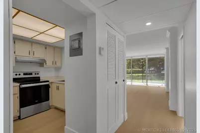 103 Royal Park Drive #1d, Oakland Park, FL 33309 - Photo 11