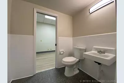 2231 NE 25th Avenue #1, Pompano Beach, FL 33062 - Photo 5