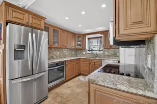 711 NE Harbour Terrace, Boca Raton, FL 33431 - Photo 3