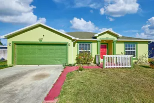 1407 SE Grapeland Ave, Port Saint Lucie, FL 34952 - Photo 1