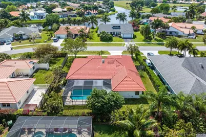 2057 Amesbury Circle, Wellington, FL 33414 - Photo 33