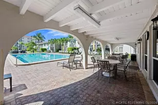 250 NE 20th St, Boca Raton, FL 33431 - Photo 19