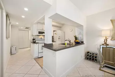 250 NE 20th Street #1010, Boca Raton, FL 33431 - Photo 5