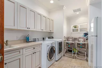 23 NE Macarthur Boulevard, Stuart, FL 34996 - Photo 95