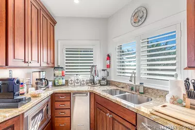 23 NE Macarthur Boulevard, Stuart, FL 34996 - Photo 35