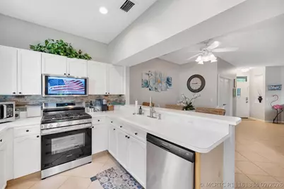 8193 Sandpiper Way, West Palm Beach, FL 33412 - Photo 9