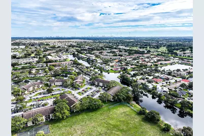 450 Palm Circle #106, Pembroke Pines, FL 33025 - Photo 69