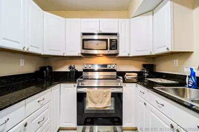 450 Palm Circle #106, Pembroke Pines, FL 33025 - Photo 25