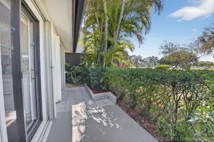 5750 Parkwalk Cir E, Boynton Beach, FL 33472 - Photo 25