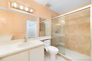 1139 Summit Trail Cir, West Palm Beach, FL 33415 - Photo 17