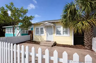 327 S L St, Lake Worth, FL 33460 - Photo 1